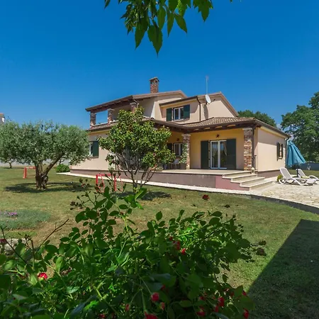 Mit Pool, Grossem Garten, Hunde Willkommen بيت للعطل Kirmenjak